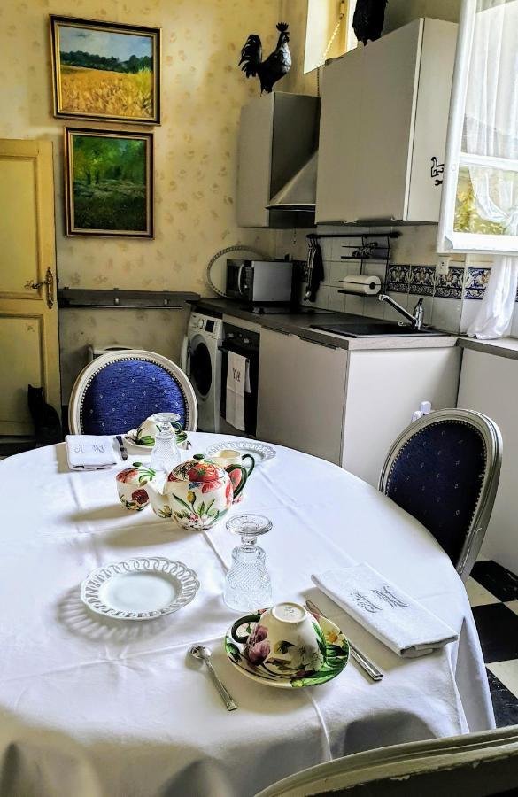 Royal Hubert Apartment Provins Exterior photo